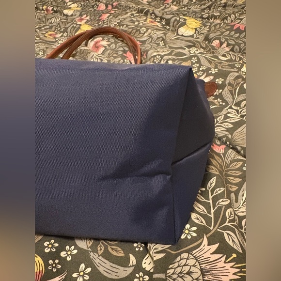 Longchamp Medium Navy Nylon Tote with Organizer - Picture 6 of 11